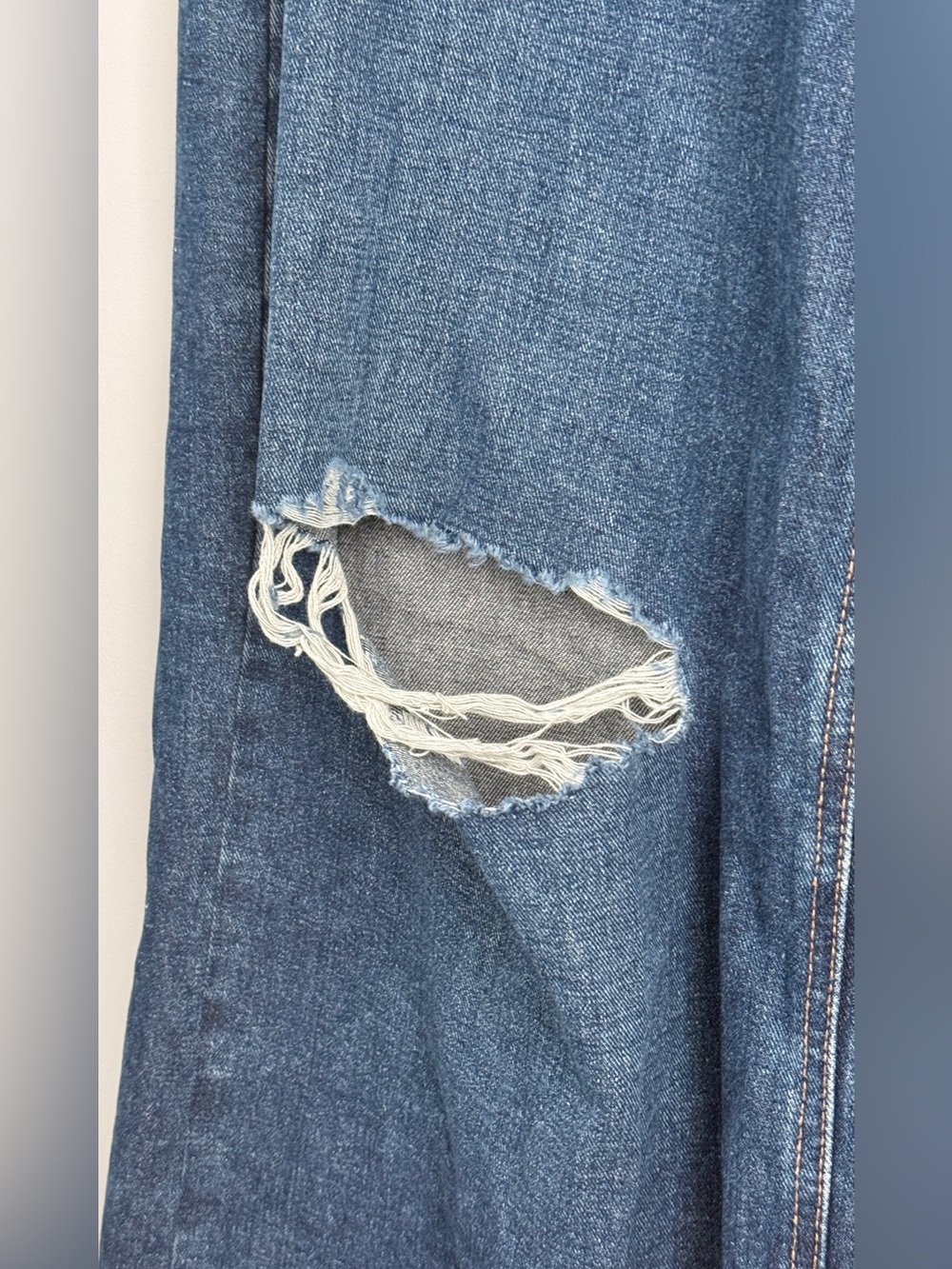 Princess Polly Naylor Rip Wide Leg Jeans Dark Blue Wash Size 4 Distressed New - Picture 9 of 9